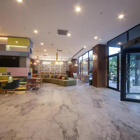 Hampton By Hilton Hotel 3*