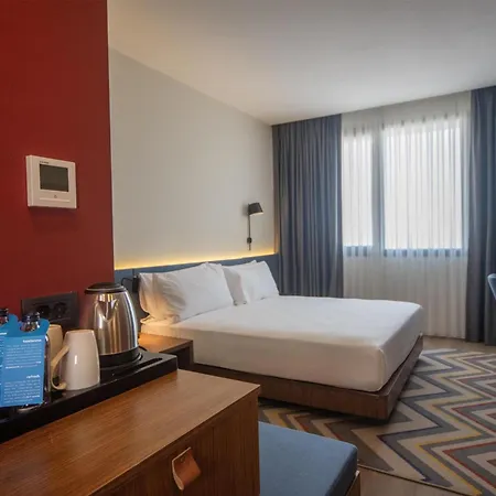 Hampton By Hilton דניזלי