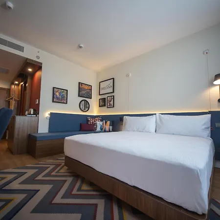 Hampton By Hilton