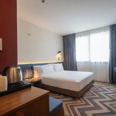 Hampton By Hilton 3* דניזלי