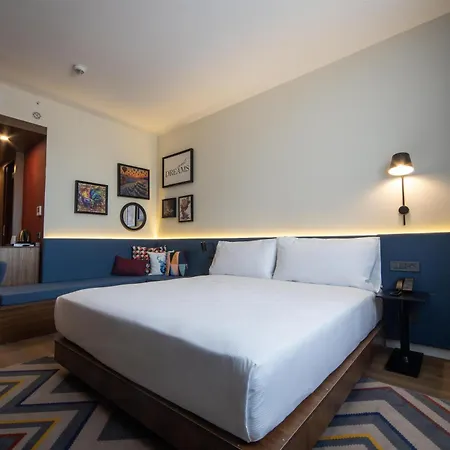 Hampton By Hilton 3*